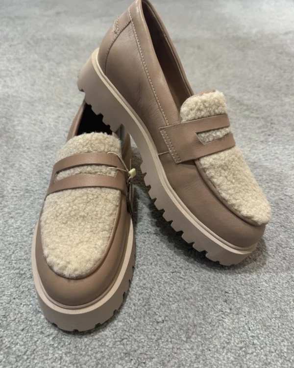 APPLE OF EDEN Cappuccino Fluffy Loafers