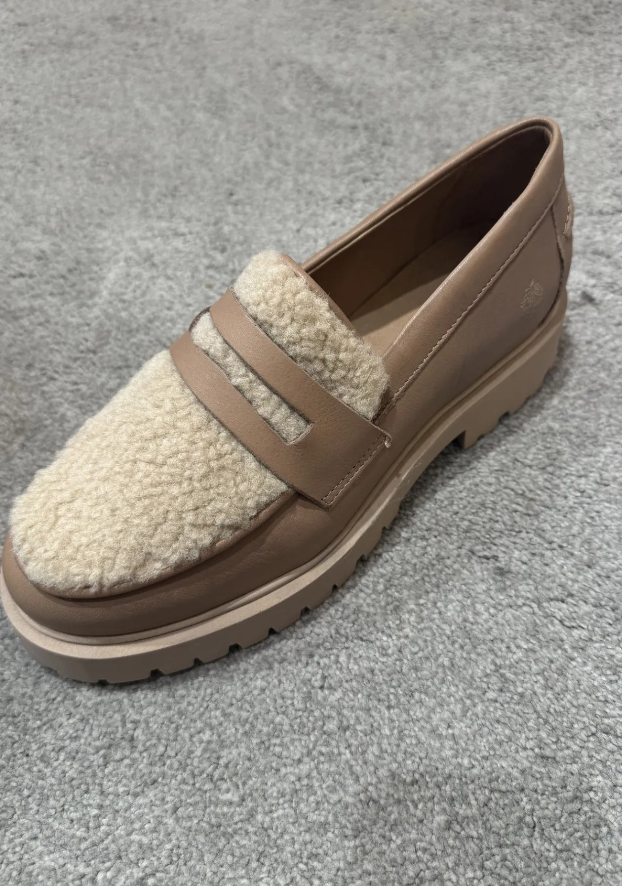 apple_of_eden_cappuccino__1.webp APPLE OF EDEN Cappuccino Fluffy Loafers