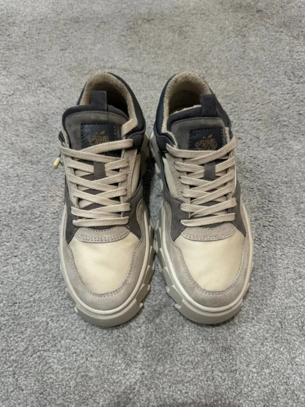 APPLE OF EDEN Grey Trainer