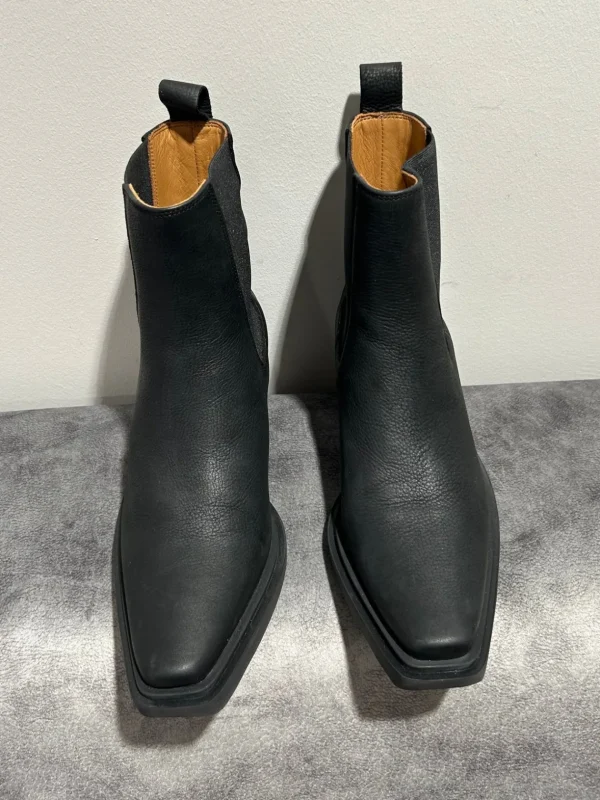 COPENGAEN Black Boots