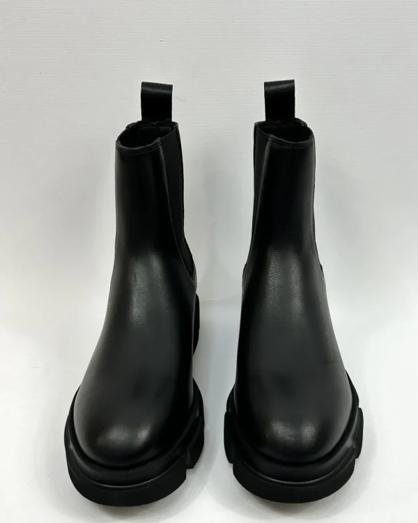 COPENHAGEN Black Ankle Boots