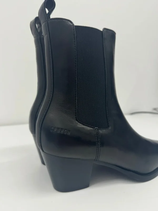 COPENHAGEN Smooth Black Ankle Boot