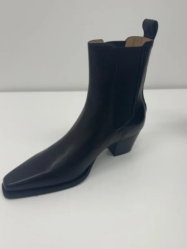 COPENHAGEN Smooth Black Ankle Boot