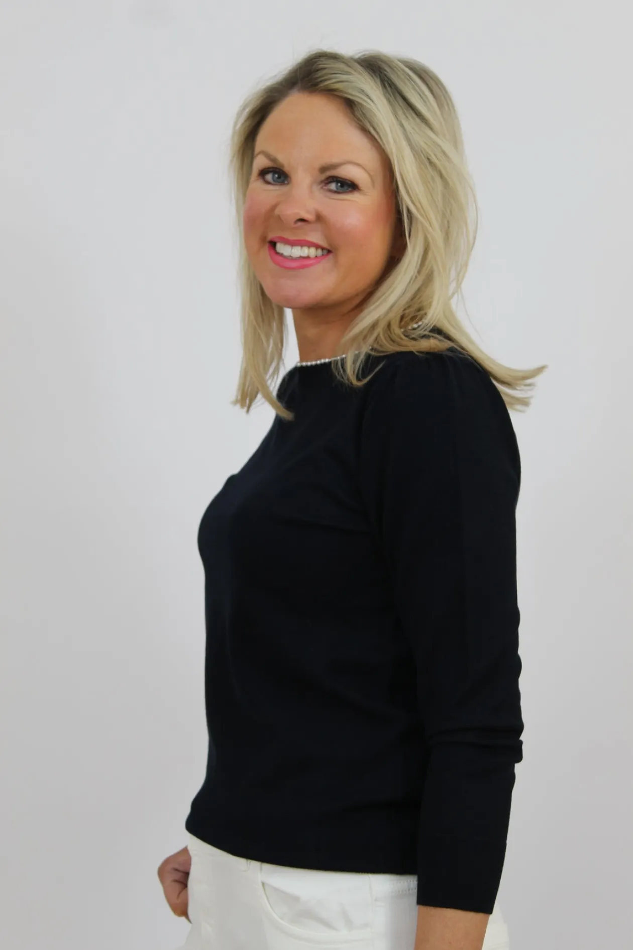 emme_navy_jumper_with_a_p_1.webp EMME Navy Jumper With A Pearl Neckline