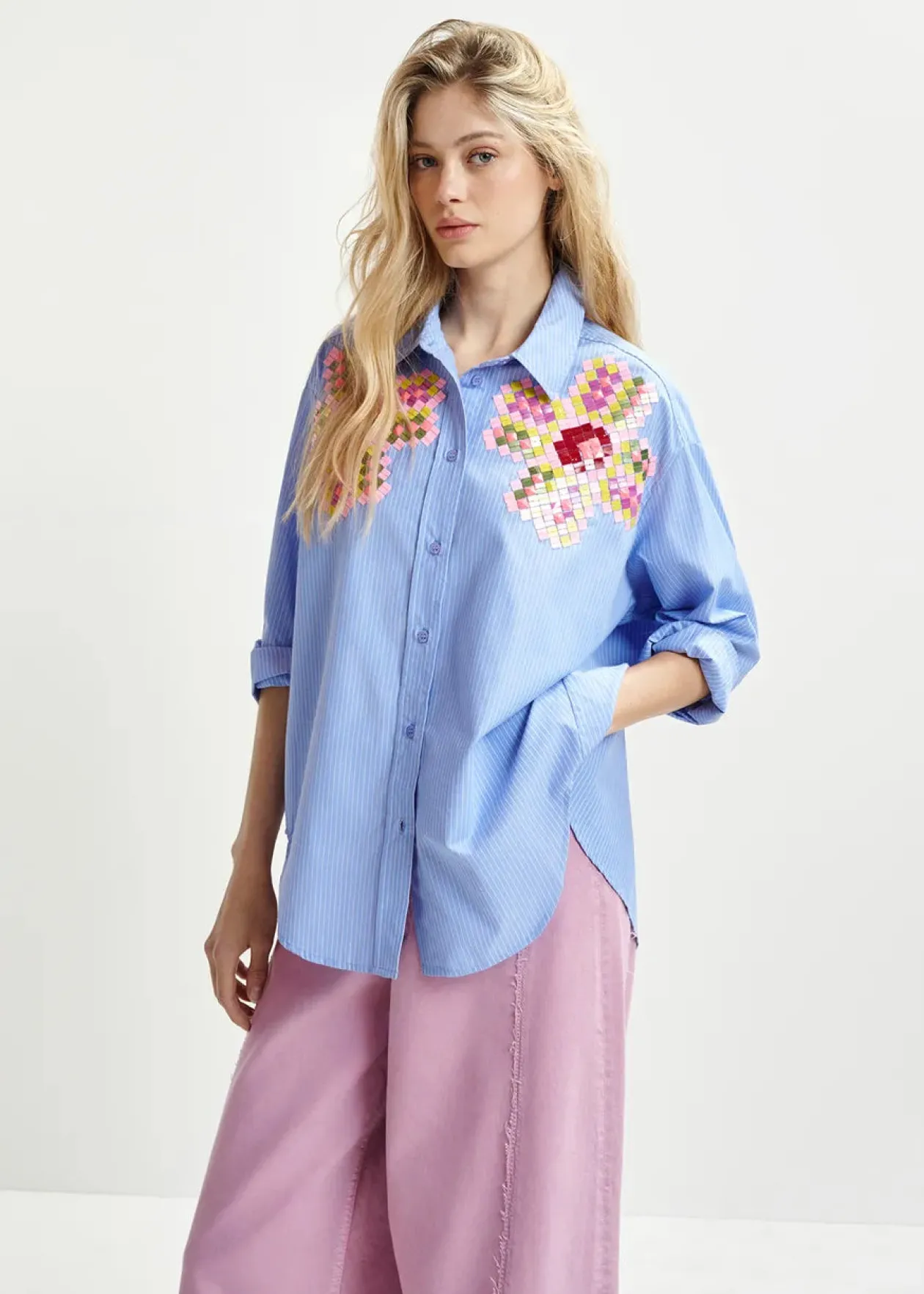 essentiel_blue_pinstripe__0.webp ESSENTIEL Blue Pinstripe Shirt