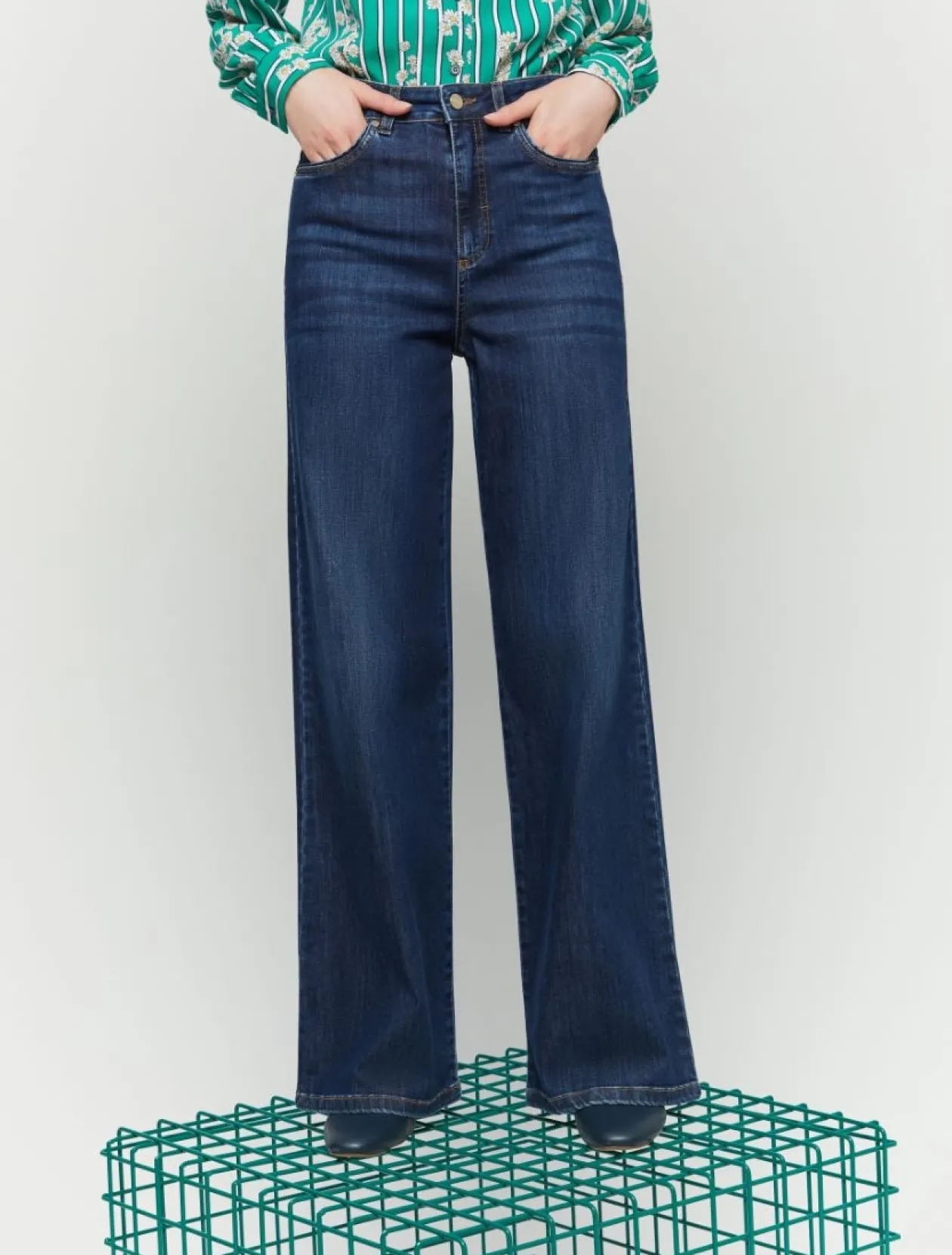 iblues_deep_denim_jeans_0.webp IBLUES Deep Denim Jeans