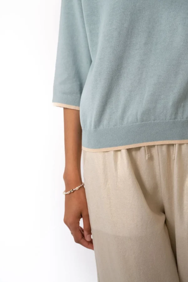 JEFF Blue Sweater