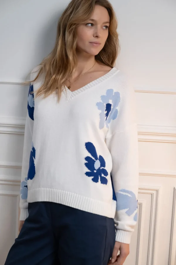 JEFF White Jumper With flowers
