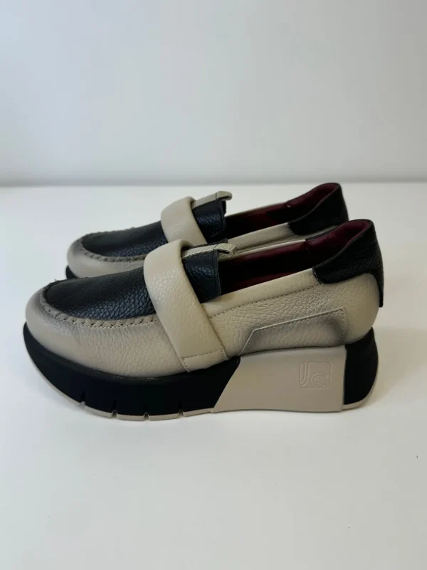 JOSE SAENZ Black & Beige Loafers