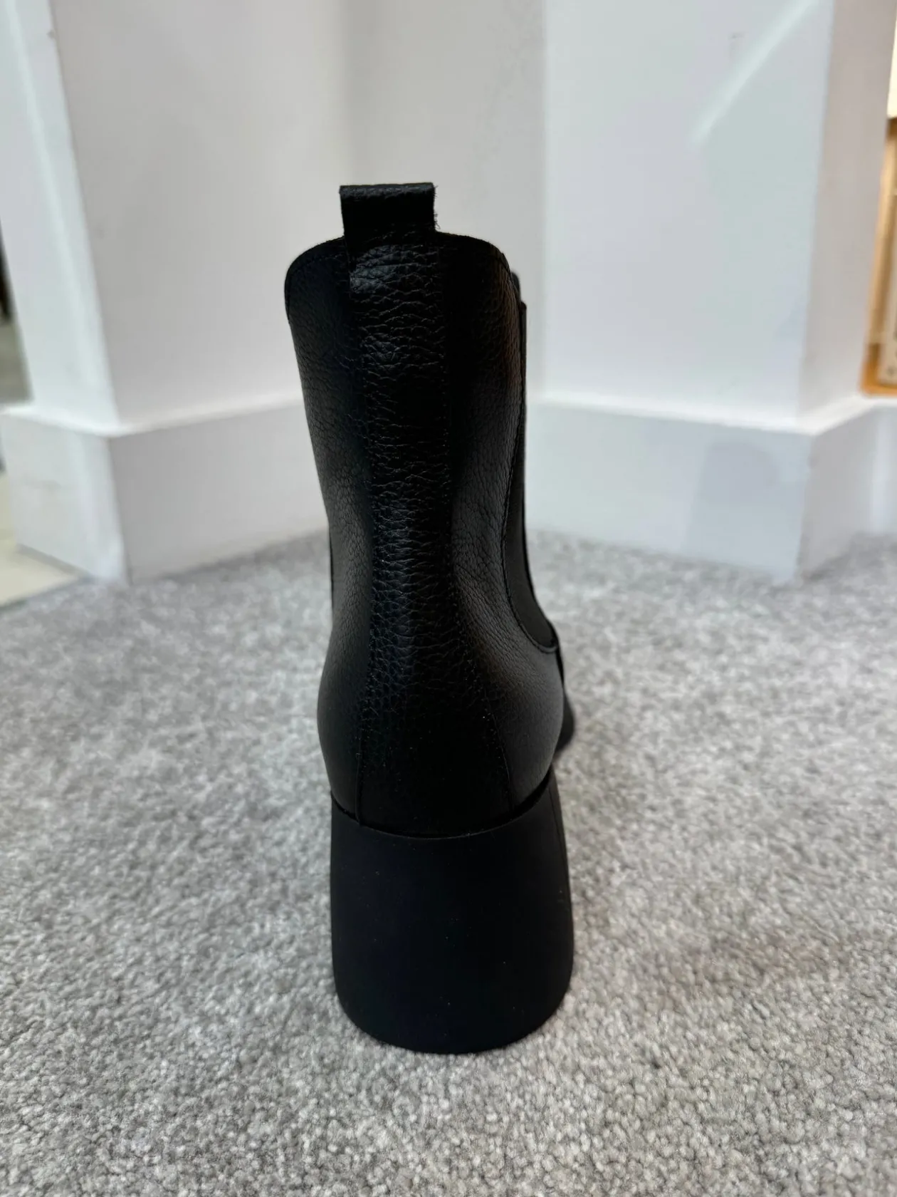 jose_saenz_black_ankle_bo_4.webp JOSE SAENZ Black Ankle Boots