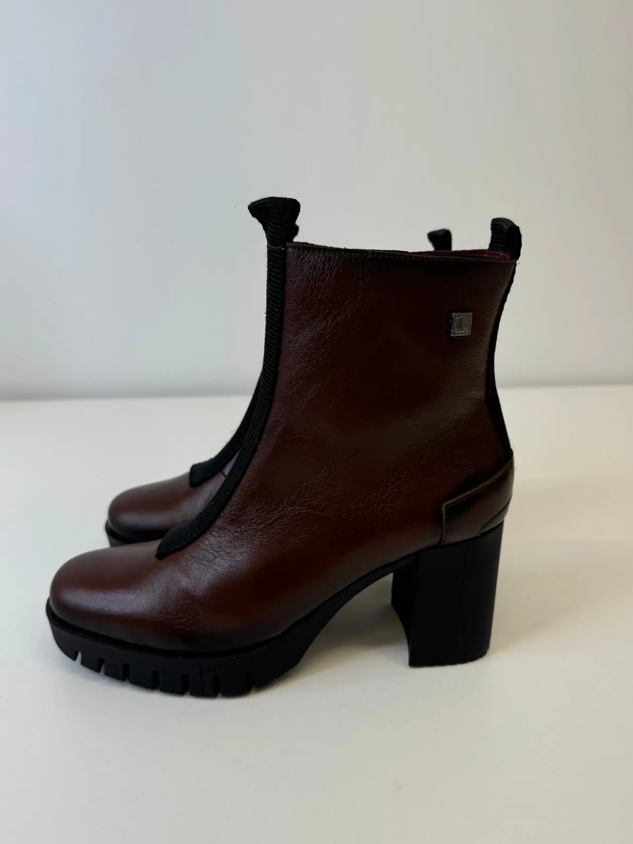 jose_saenz_brown_heel_boo_2.webp JOSE SAENZ Brown Heel Boots