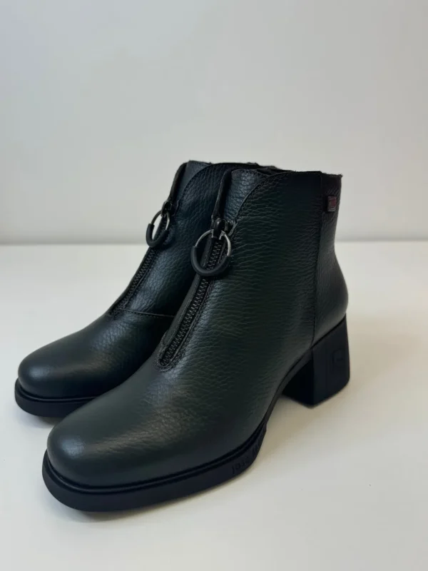 JOSE SAENZ Green Zip Up Boots