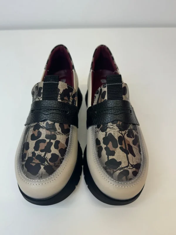JOSE SAENZ Leopard Print & Cream Loafers