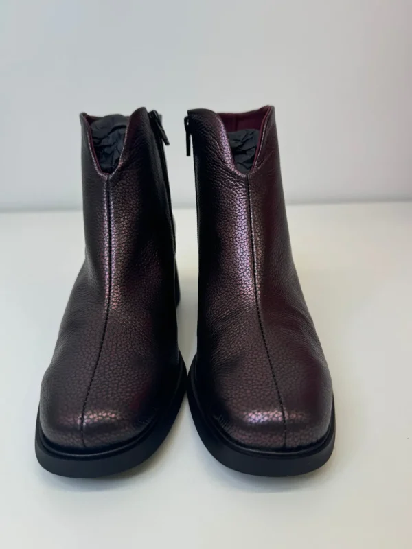 JOSE SAENZ Metallic Purple Boots