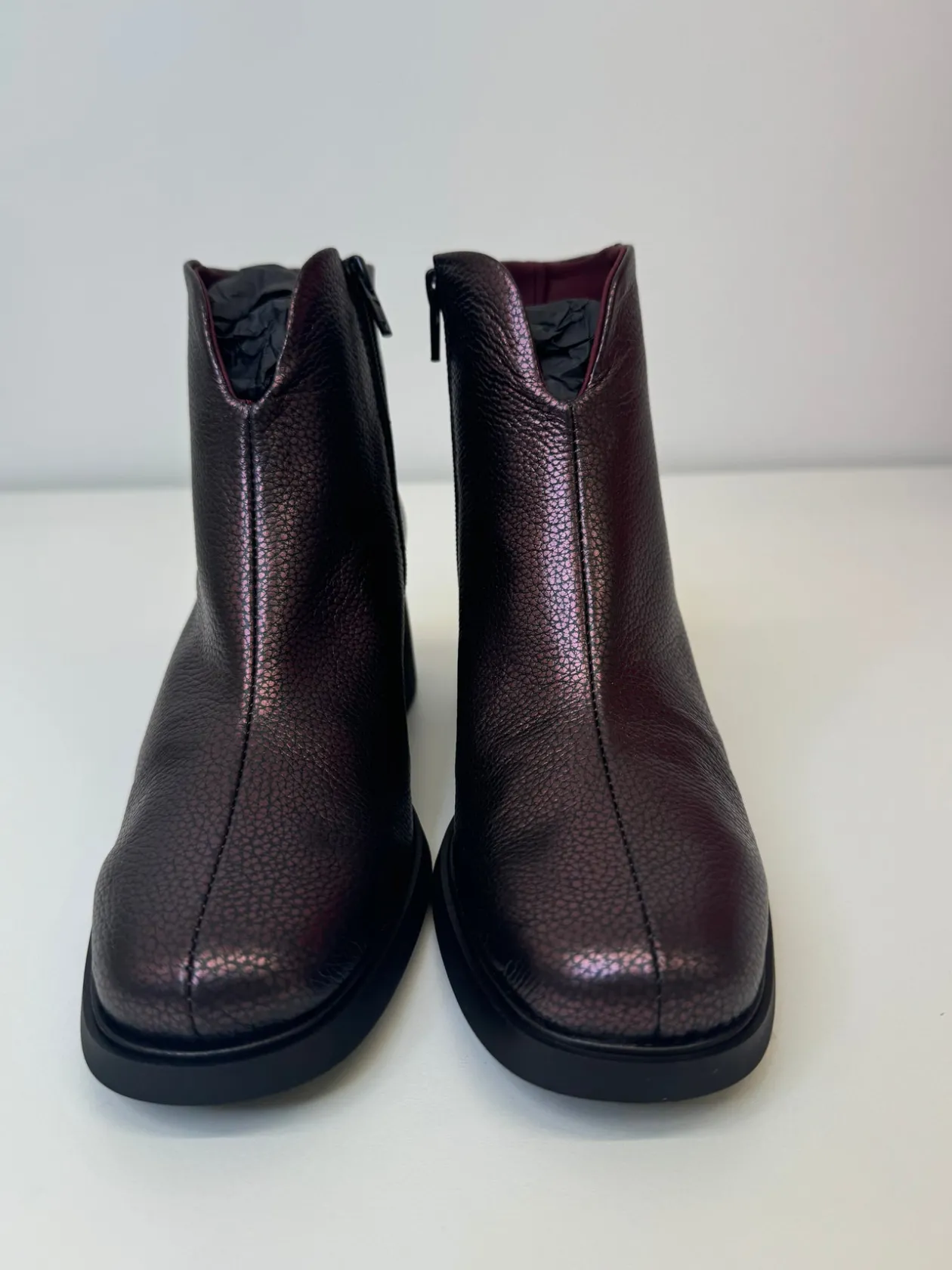 jose_saenz_metallic_purpl_1.webp JOSE SAENZ Metallic Purple Boots