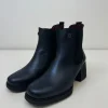 JOSE SAENZ Navy Shiny Boots