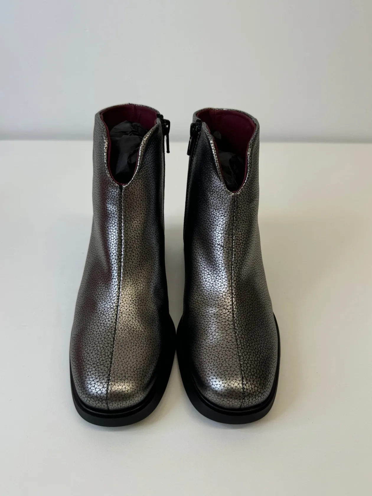 jose_saenz_silver_shiny_c_1.webp JOSE SAENZ Silver Shiny Croc Boots