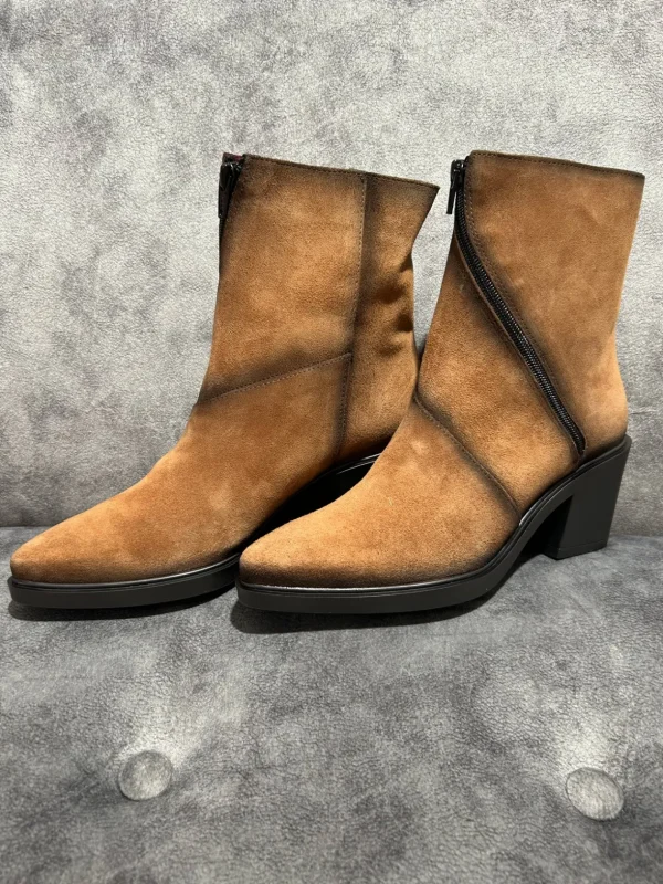 JOSE SAENZ Tan Suede Boots