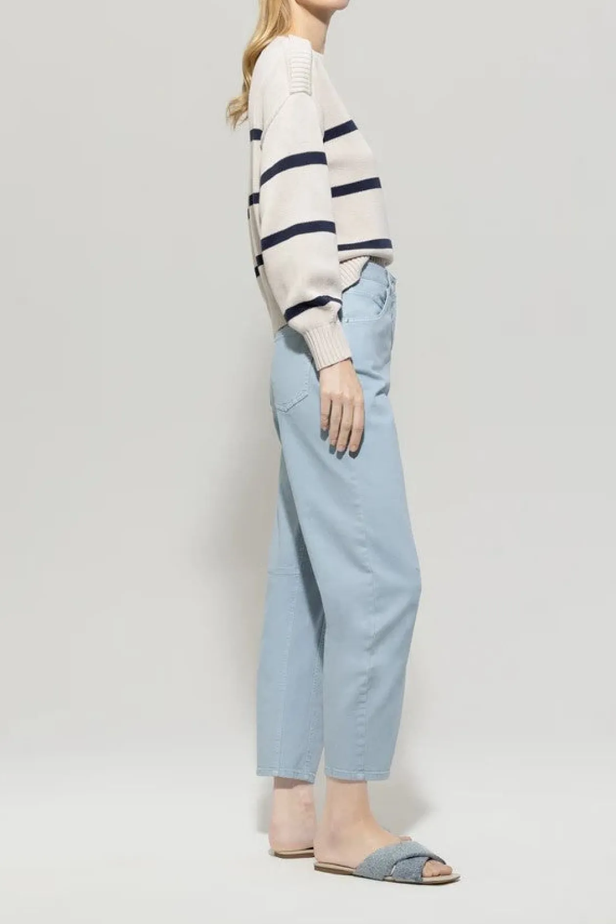 luisa_cerano_light_blue_l_1.webp LUISA CERANO Light Blue Loose-Leg Jeans