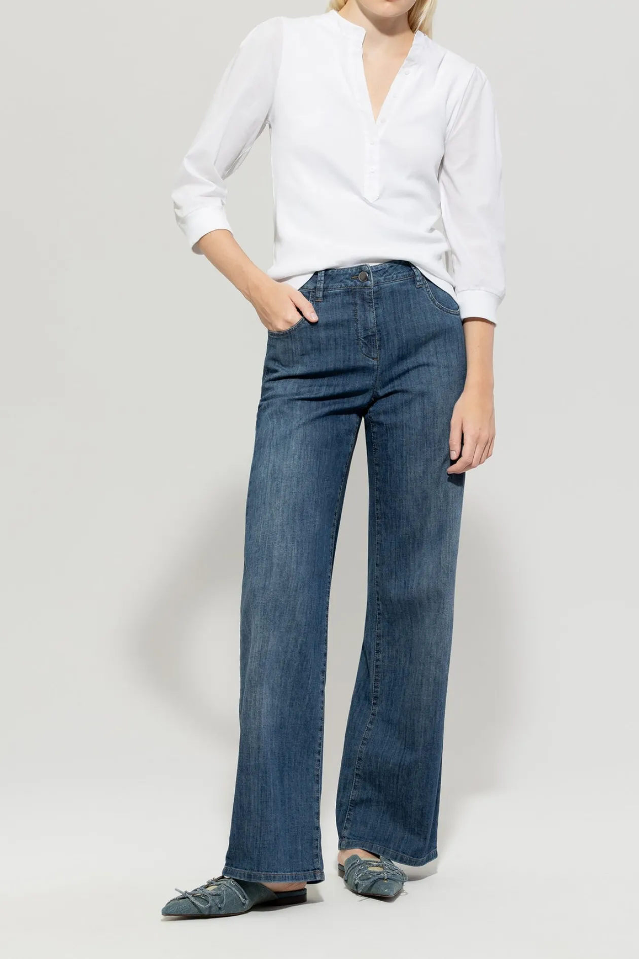 luisa_cerano_white_blouse_0.webp LUISA CERANO White Blouse