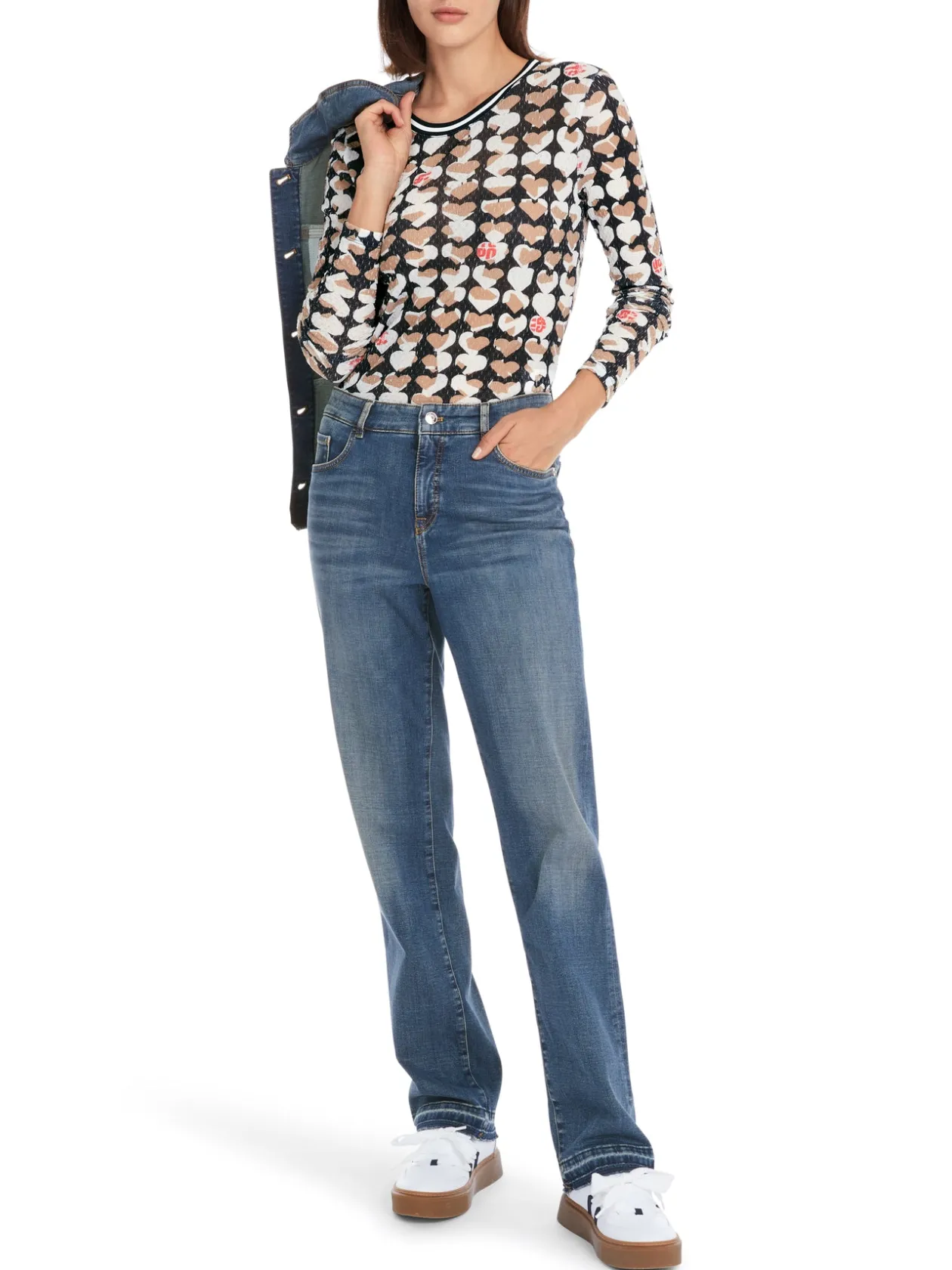 marc_cain_heart_tshirt_1.webp MARC CAIN Heart T-shirt