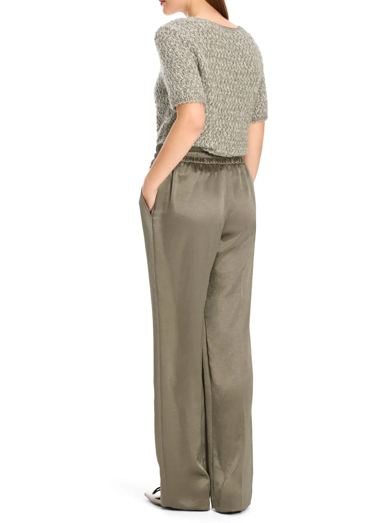 marc_cain_sage_green_trou_3.webp MARC CAIN Sage Green trousers with fine shimmer