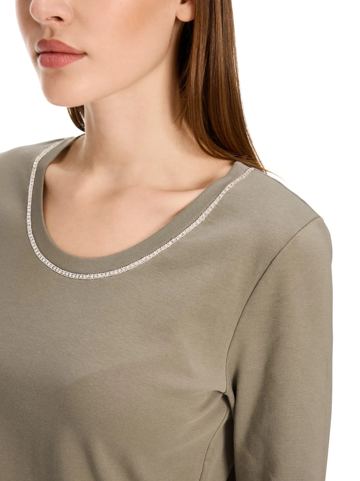marc_cain_sage_green_tshi_2.webp MARC CAIN Sage Green t-Shirt with rhinestones