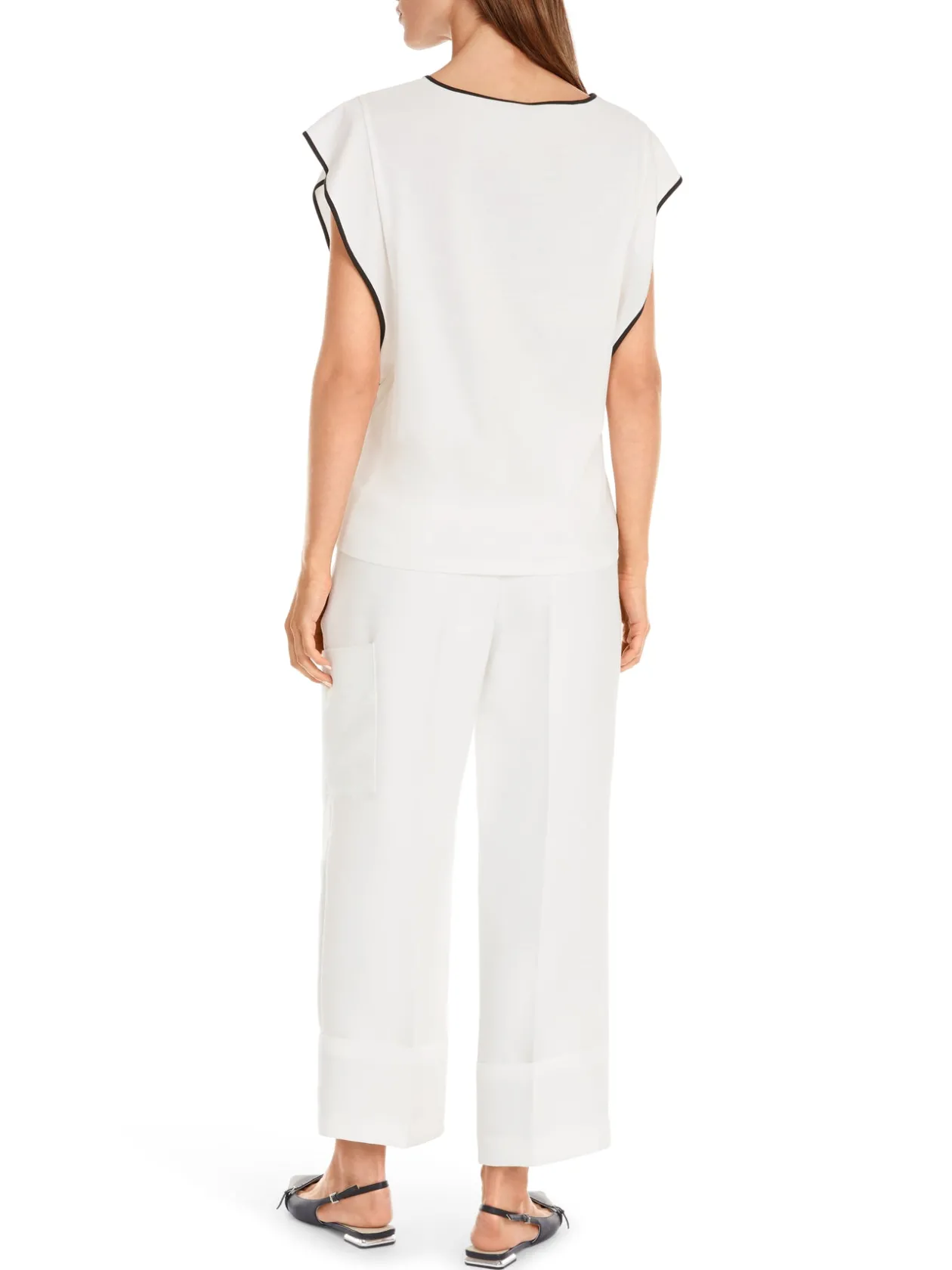 marc_cain_white_blouse_wi_4-2.webp MARC CAIN White Blouse With Black Detail