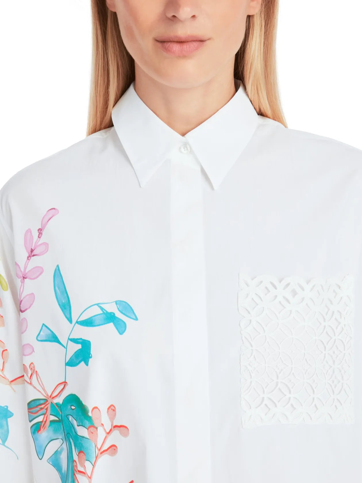 marc_cain_white_leaf_prin_3.webp MARC CAIN White Leaf Print Blouse
