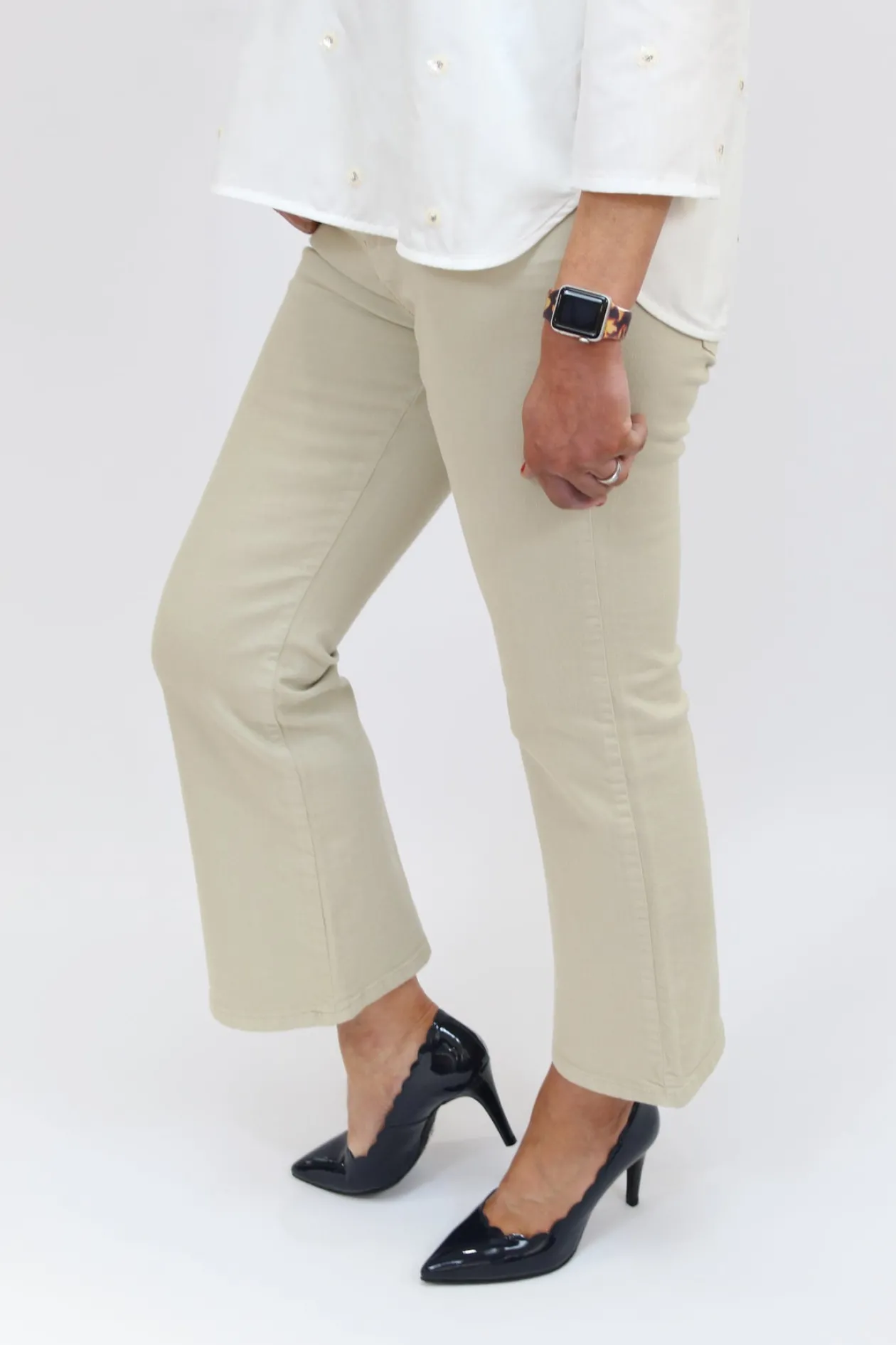 marella_beige_straight_je_1.webp MARELLA Beige Straight Jeans