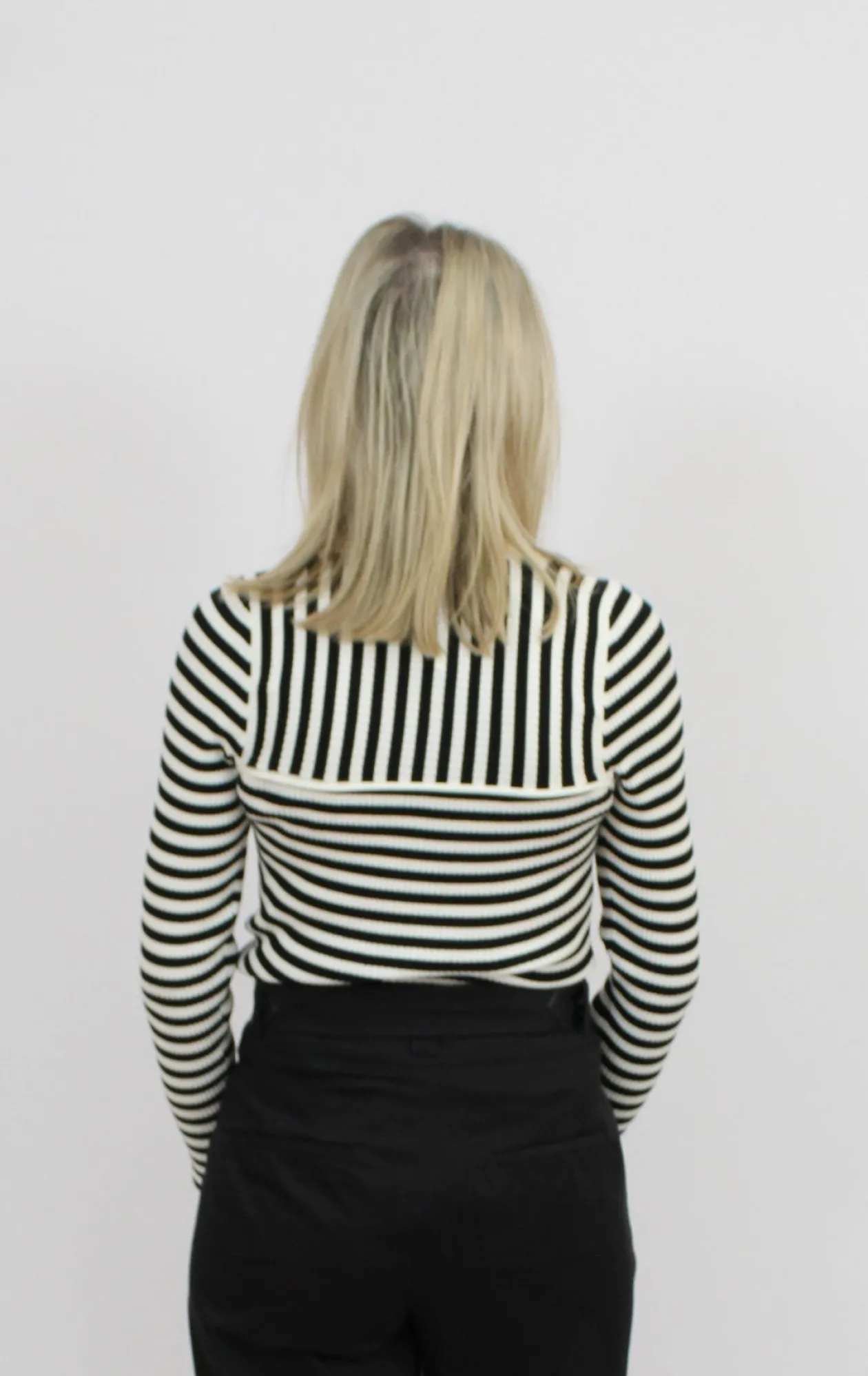 marella_black_amp_white_t_2.webp MARELLA Black & White Top