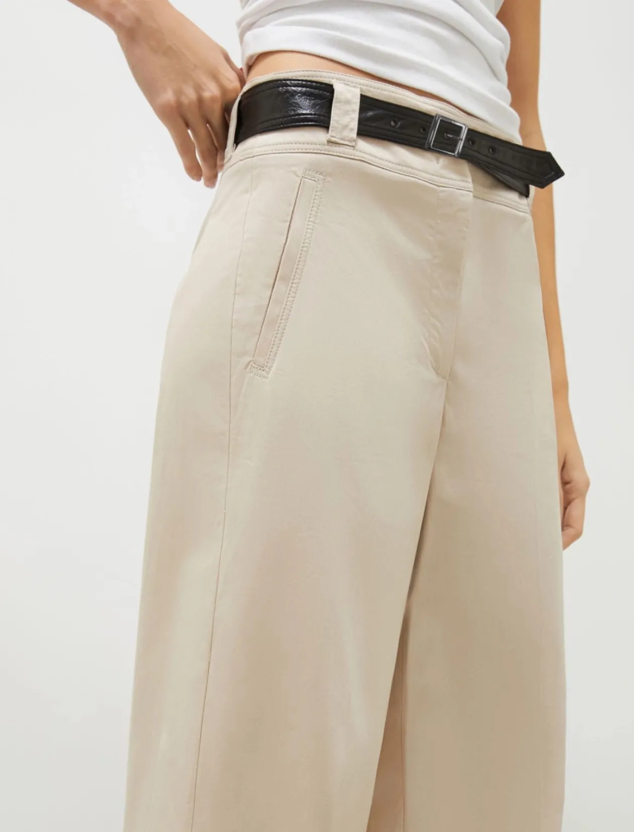 marella_cream_cotton_trou_1.webp MARELLA Cream Cotton Trousers