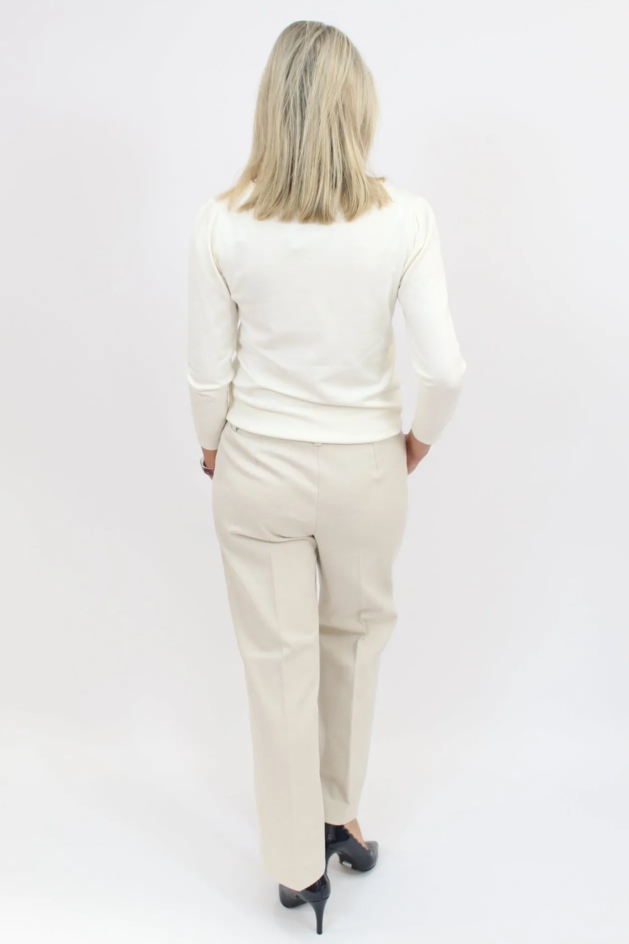 marella_cream_straight_tr_3.webp MARELLA Cream Straight Trousers