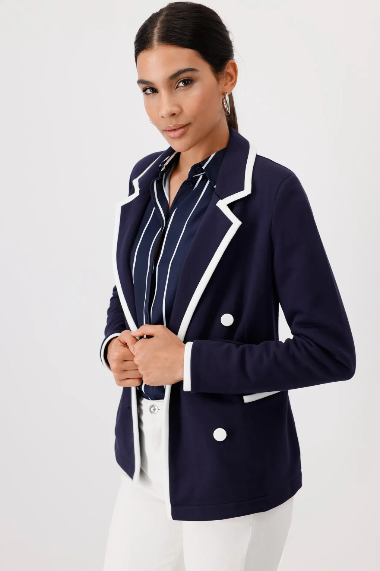 monari_dark_blue_blazer_2.webp MONARI Dark Blue Blazer