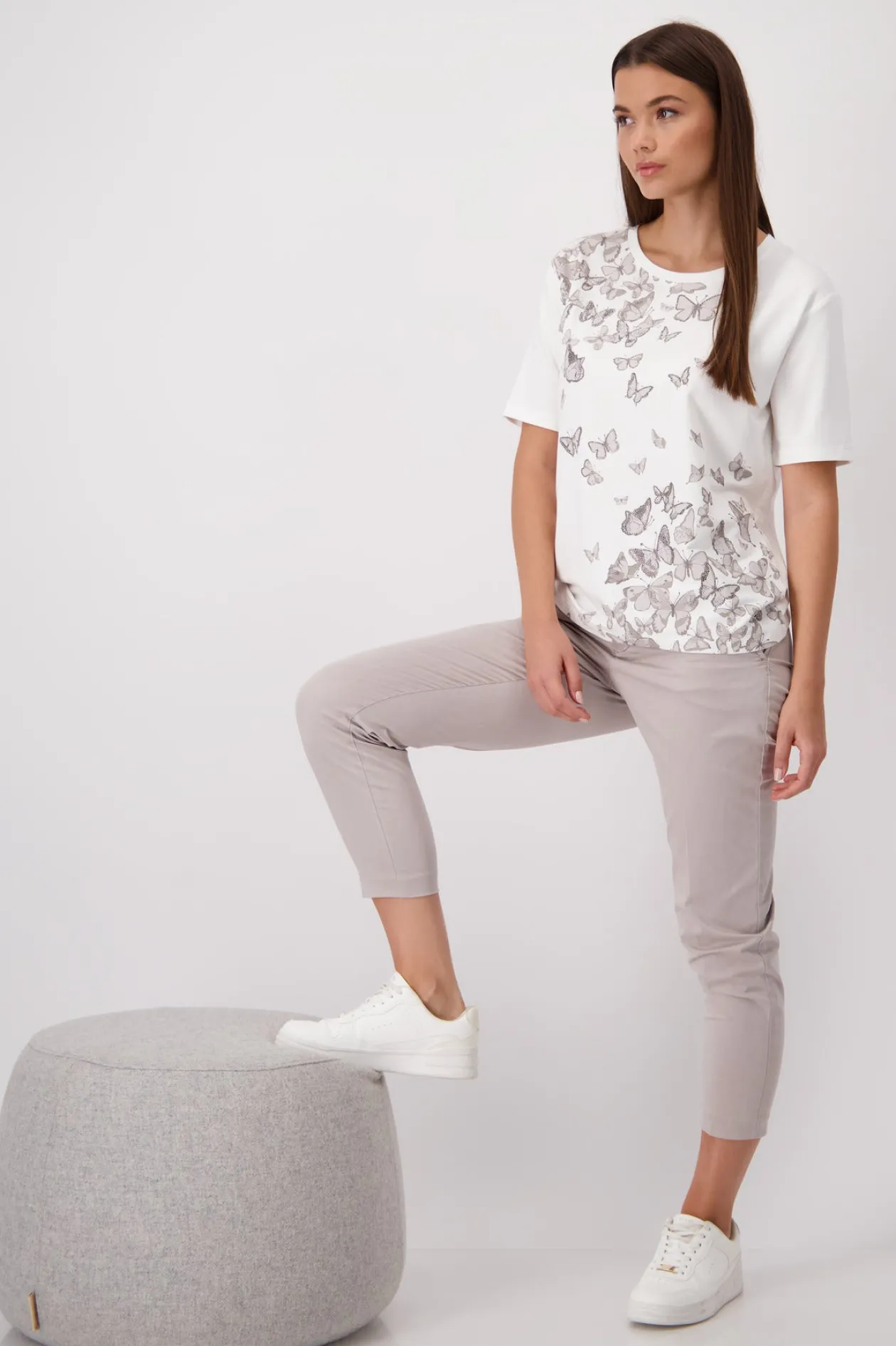 monari_white_tshirt_with__0.webp MONARI White T-shirt With Butterflies