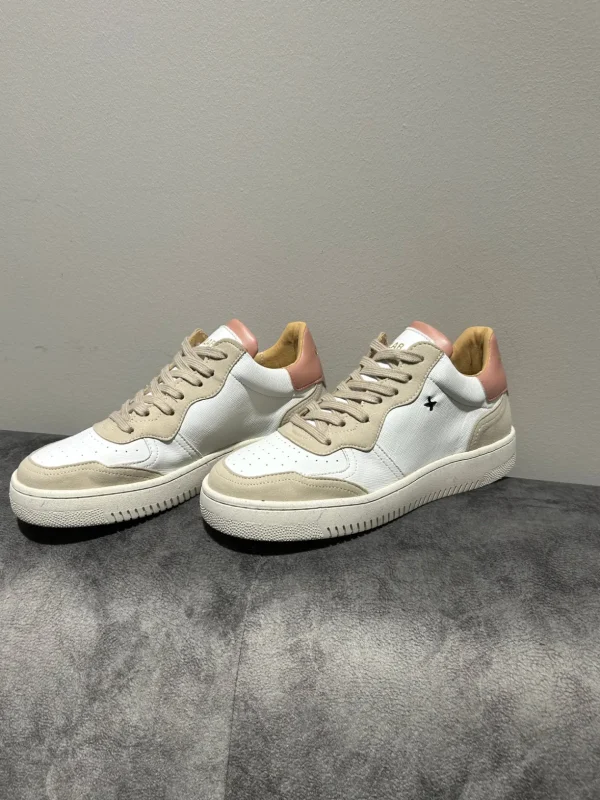 NEWLAB White Trainer